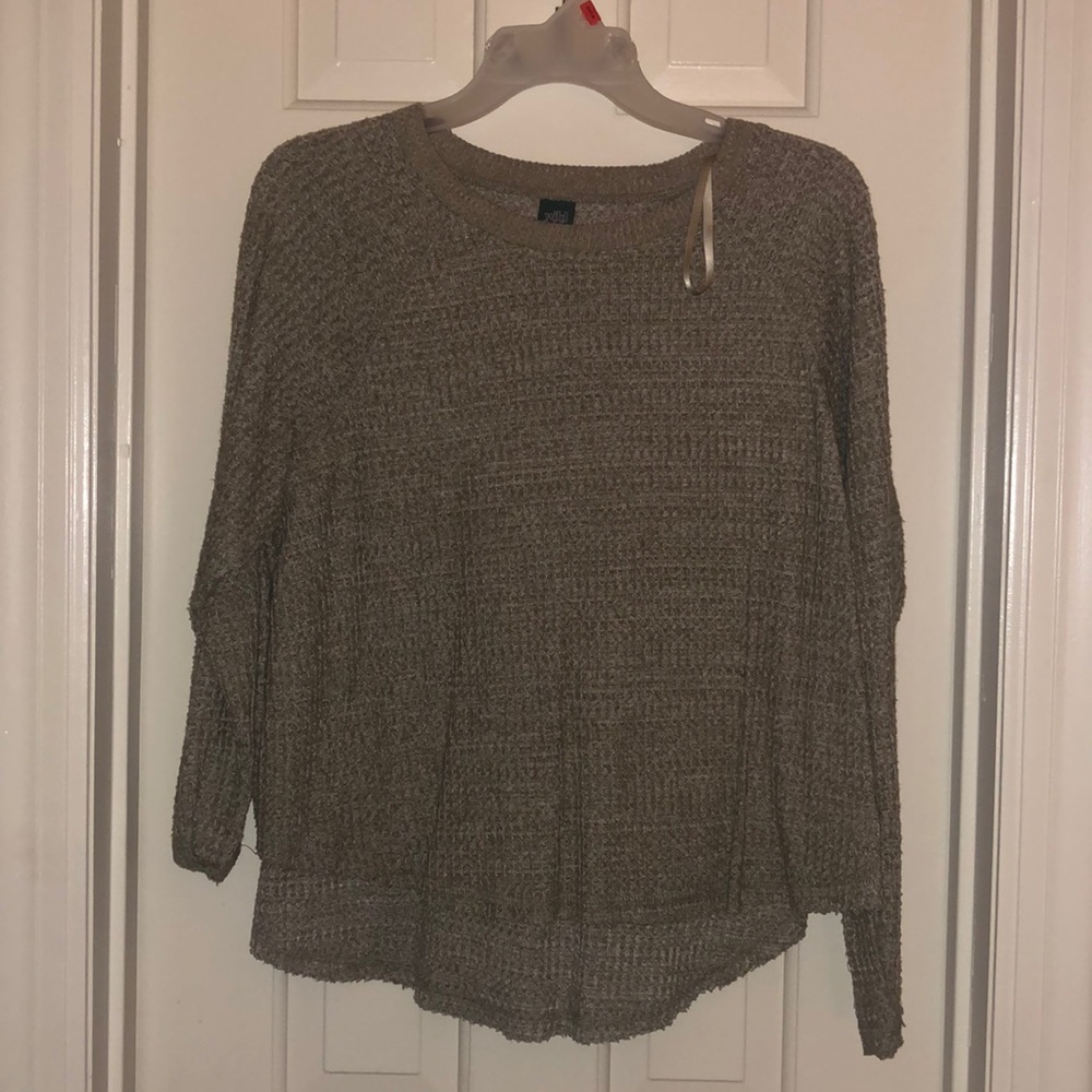Long sleeve sweater top